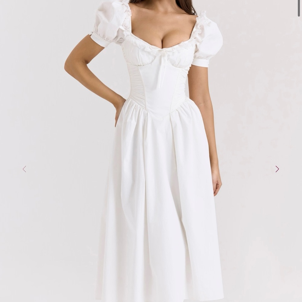 Elegant White Puff Sleeve Dress